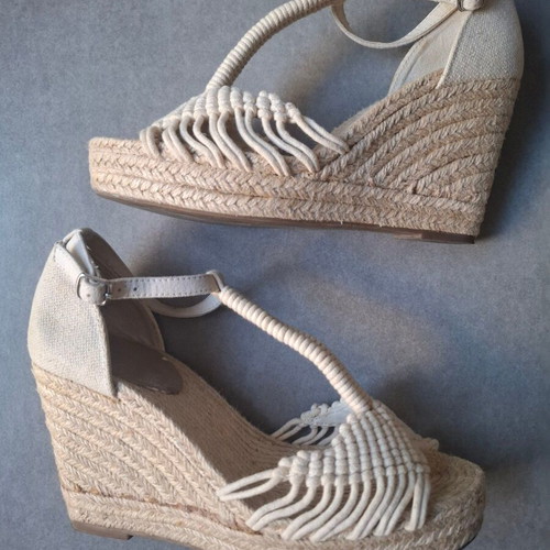 Oysho Beige Knitted Espadrille Wedges used, rope platform heel