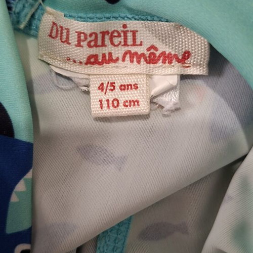Sun protection shirt Du pareil turquoise with shark print for kids 4-5 years