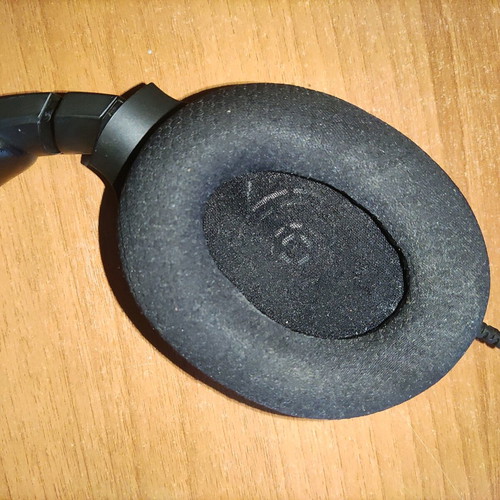 Razer Barracuda X used wired gaming headphones