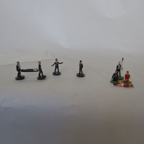 Subbuteo C113 C184 First Aid Set 2 like new