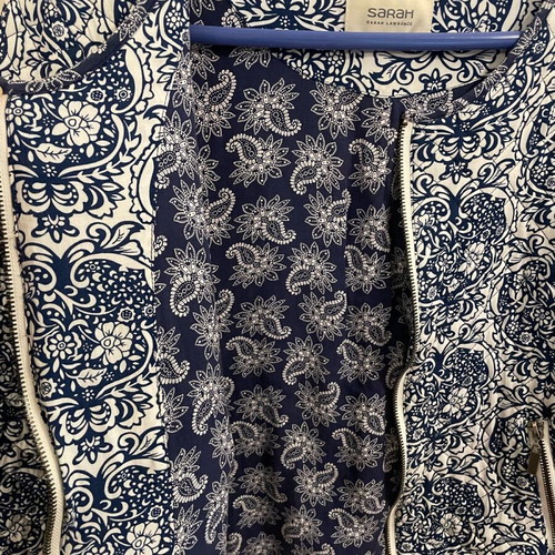 Sarah Lawrence Jacket 100% Viscose like new, white and blue, size small