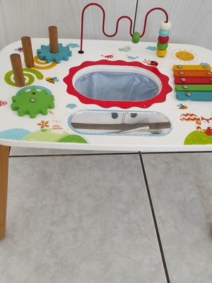 Baby activity table used