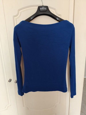 Trendyol royal blue εφαρμοστό τοπ σαν καινούργιο, ανοιχτή λαιμόκοψη, μέγεθος M