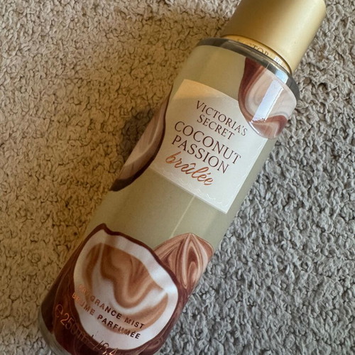 Victoria’s Secret Coconut Passion Brûlée Body Mist new, authentic