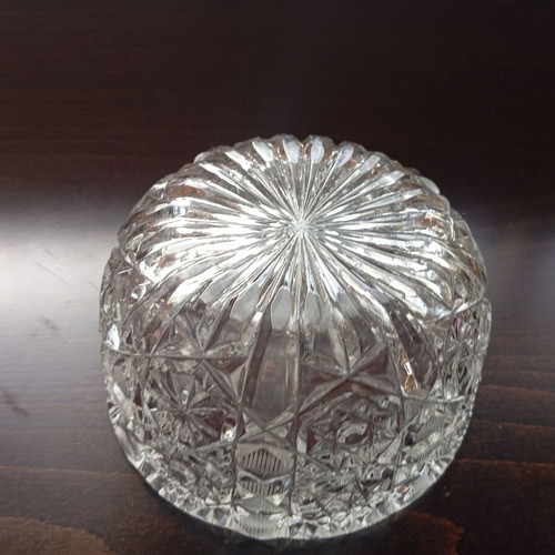 Vintage crystal bowl like new with carved designs
