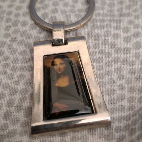 Tsokonta keychain new, brown and silver