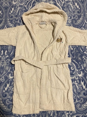 Zara bathrobe used for girl 4 years Wonder Woman