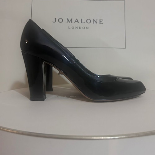 Enric Navarro Black Patent Leather Pumps Size 38 Like New