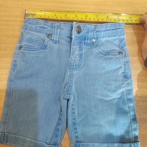 Bermuda shorts for boys 2-3 years like new, set of 4 pieces