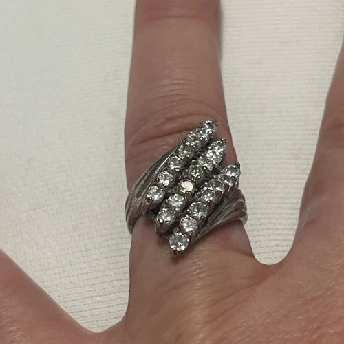 Silver 925 ring with zircon used, size 54