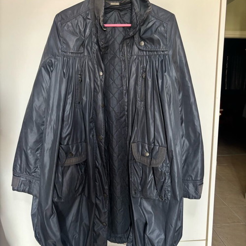 Replay trench coat with detachable lining and gathers, used
