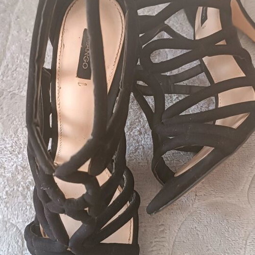 Mango sandals with heel size 38 like new