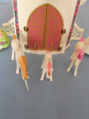 PLAYMOBIL 4777 UNICORN CASTLE