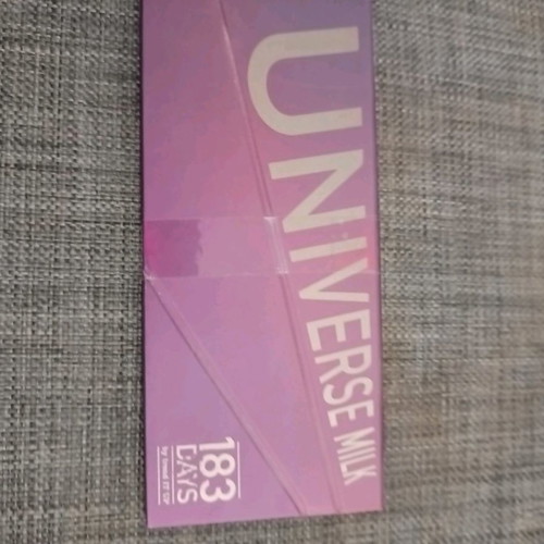 Dm Universe Milk eyeshadow palette new, purple shades