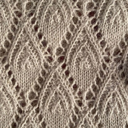 Massimo Dutti knitted sweater used, size small, beige