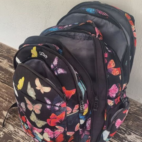 Polo school bag like new with 6 compartments