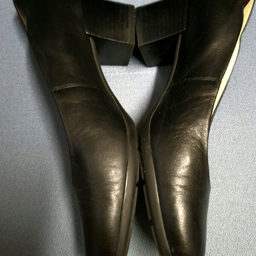 Geox black leather pumps 38.5 like new with comfortable 6cm heel