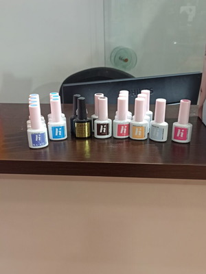 Hi Hybrid and Canni semi-permanent nail polishes, set of 19
