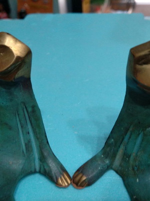 Decorative frog pair heavy metal