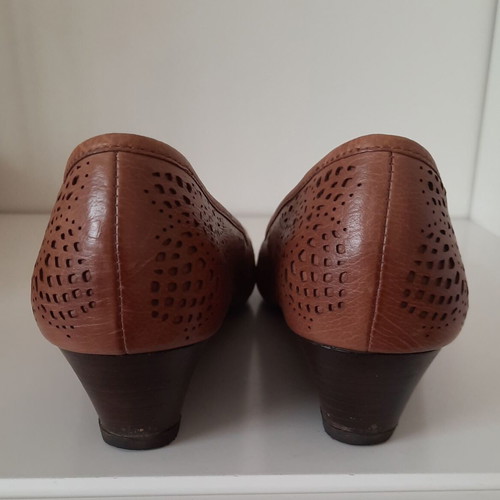 Geox Respira leather platform shoes size 38 used, brown