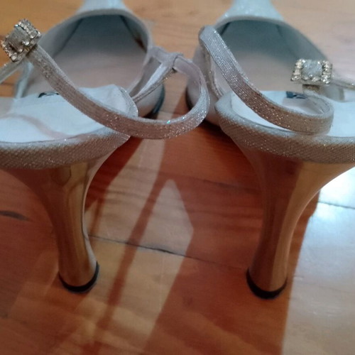 DoDiCi grey silver slingback shoes like new, size 40