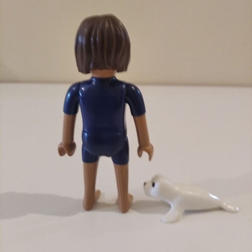 Playmobil Girl Seal Trainer figure like new, Blind Bags series 21