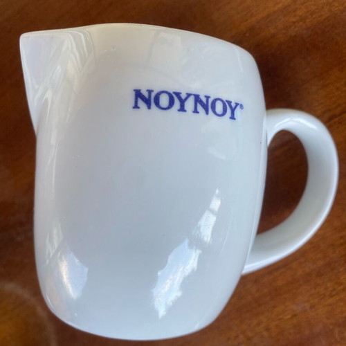 Nounou milk jug like new, height 9 cm diameter 6.5 cm