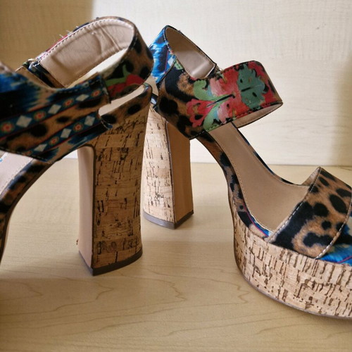 Shoes platform sandals new, size 39, multicolor
