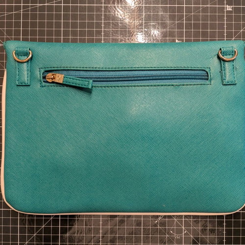 Carpisa women's envelope bag like new