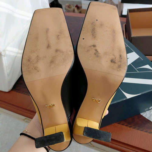 Leather Zara mules in black and yellow, like new