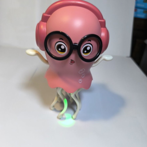 Twist Jellyfish Musical Toy with Lights new in box, pink