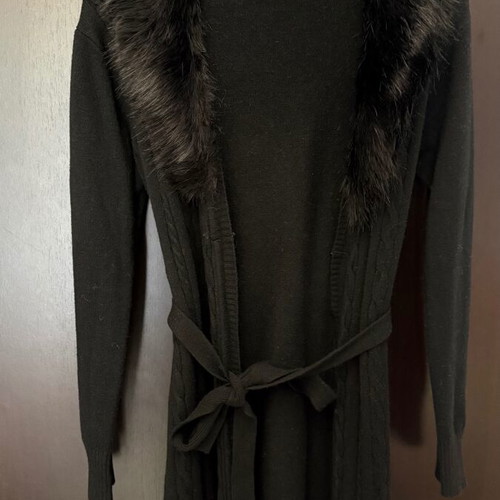 Long knitted cardigan with detachable fur Medium like new