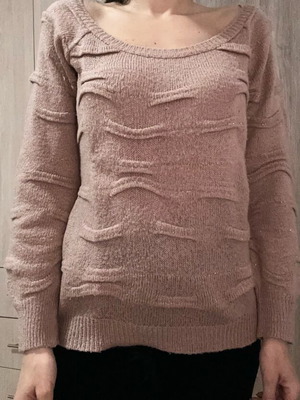 Stradivarius light sweater pink - dusty apple with gold thread like new
