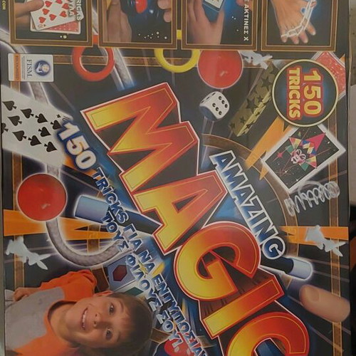 Magic tricks set 150 new, with DVD