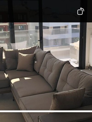 Corner sofa 3x2 like new