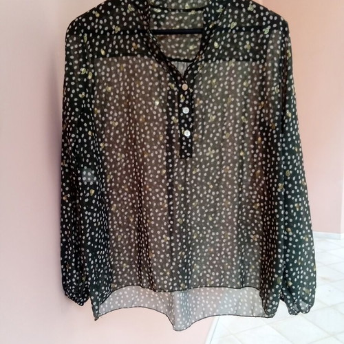 Women's shirt size medium like new