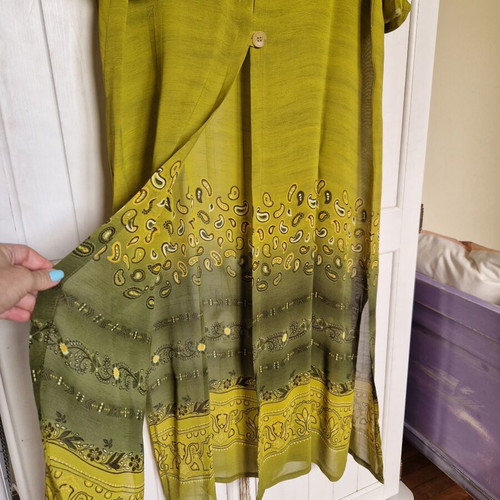 Kaftan Large new, green with paisley pattern