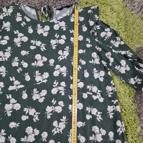 George UK blouse green floral with ruched sleeves, like new, size M