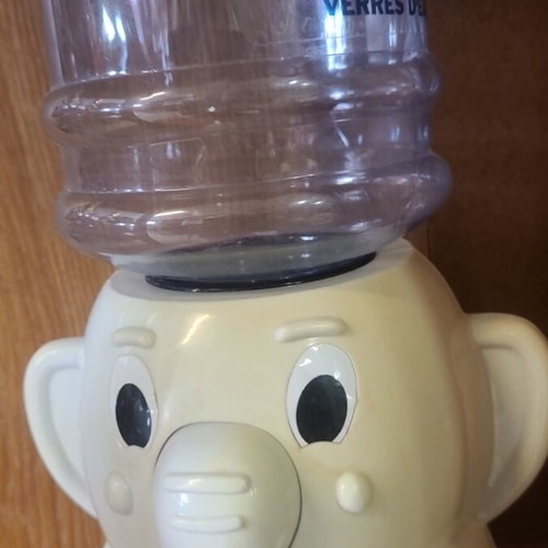Water dispenser used, mini elephant-shaped water cooler 38cm