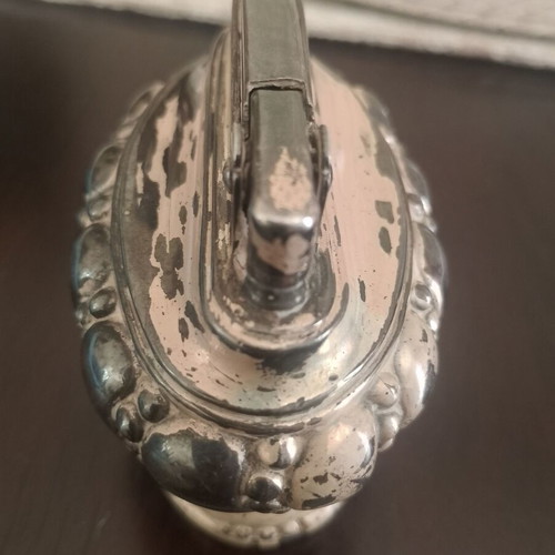 Ronson Crown table lighter used, 1949-1950