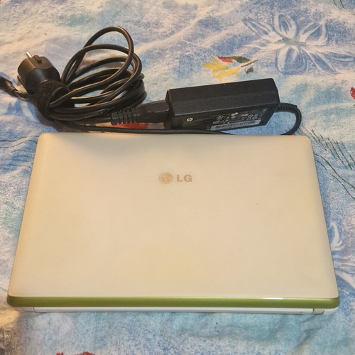LG X120 laptop used with Intel Atom N270, 10.1 inch screen, WiFi, camera