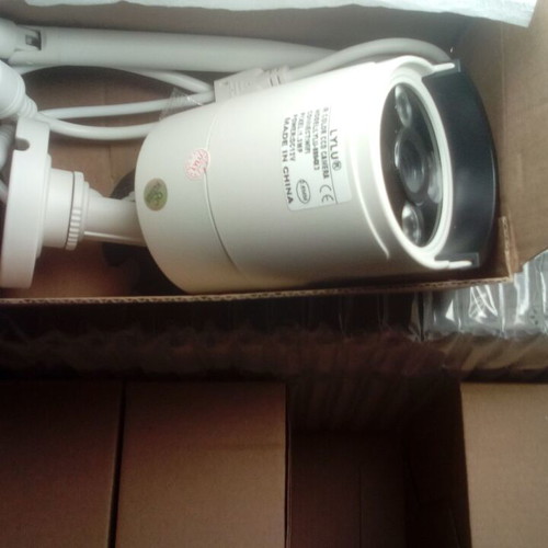 NVR recorder with 4 cameras new
