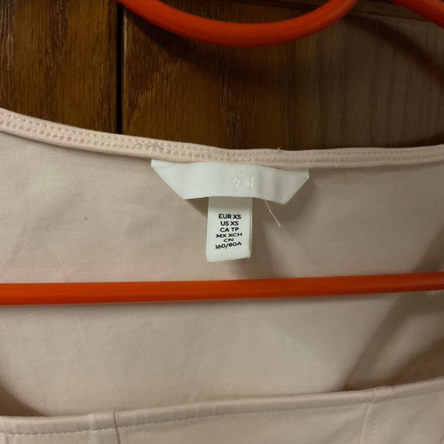 H&M bodysuit pink soft like new