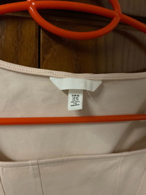 H&M bodysuit pink soft like new