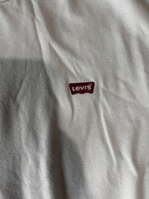 Ανδρικό T-shirt Levi’s medium σαν καινούργιο, άσπρο