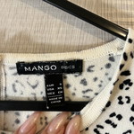 Mango dress with print and back zipper size small like new
