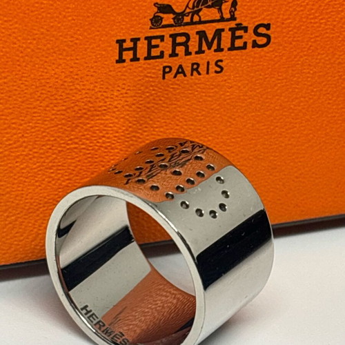 Hermes H silver ring like new