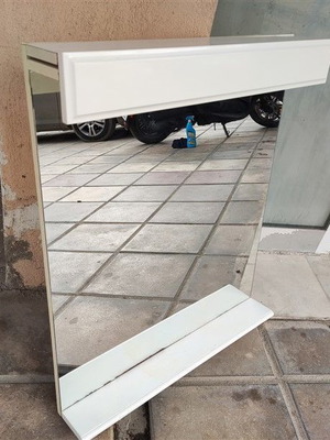 Καθρέφτης έπιπλο μπάνιο Νο Ν3 μεταχειρισμένος 72Χ85 cm