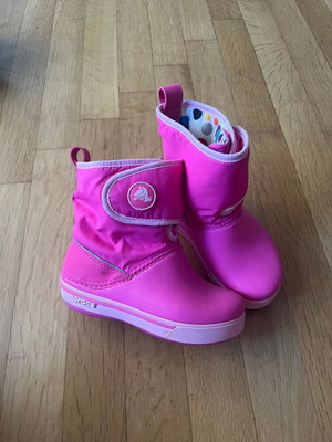 Crocs Kids Boots pink used with small stains