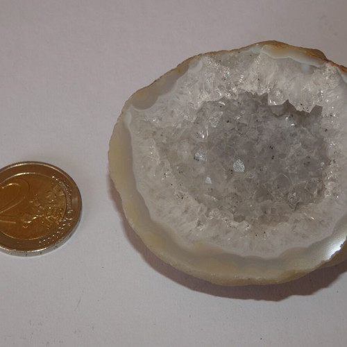 Agate geode with quartz new